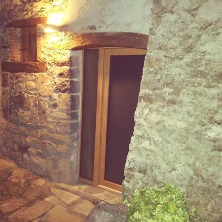 La Grotta Dell'antica Calvasino - Jacuzzi * Lezzeno